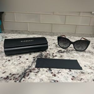 Women’s Burberry Sunglasses